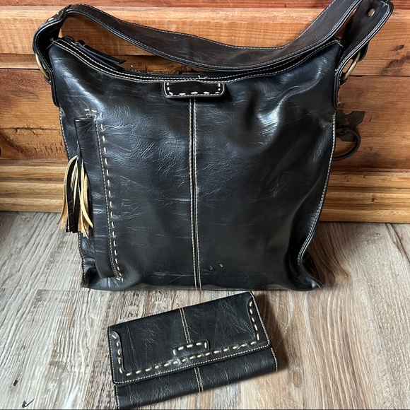 Nine & Co. Other - Nine & Co matching leather purse & wallet